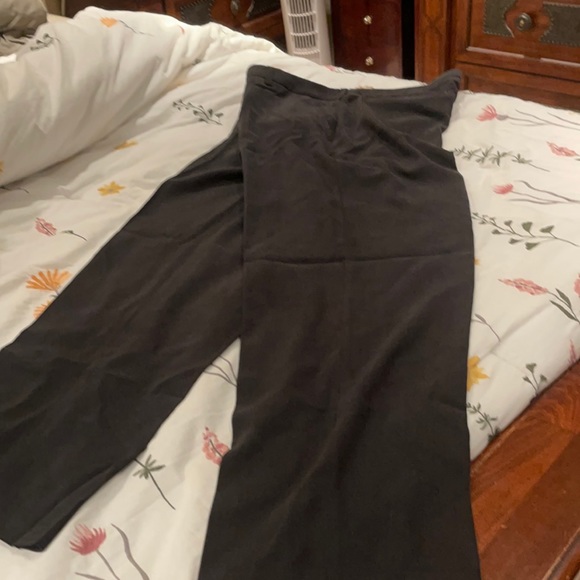 TOMMY BAHAMA CharcoalGrey SLACKS; Size 42 x 32; Like-New Cond. NEW $128; NOW $15 - Picture 13 of 16